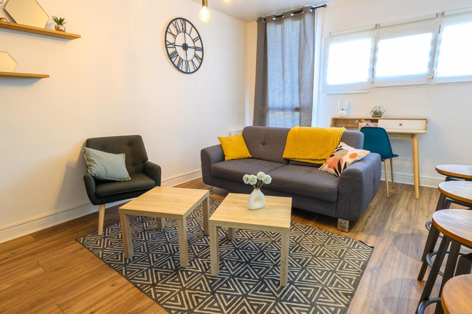 Grand Avec Balcon Hyper - Centre * Tarbes