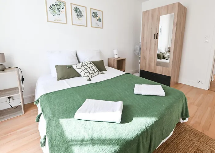 Grand Appartement Avec Balcon Hyper - Centre Tarbes